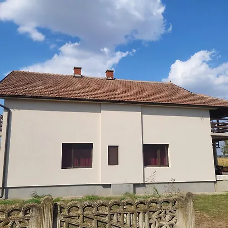 Moj Salas Landsted *