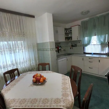 Gospodarstwo wiejskie Moj Salas *